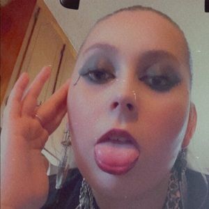 Meet your Posher, Savannah